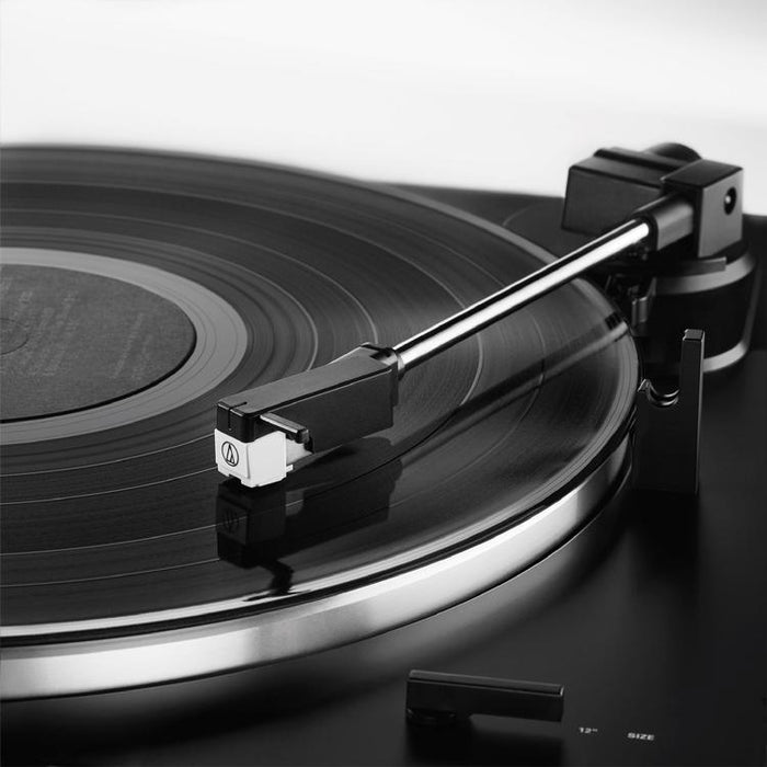 Audio-Technica AT-LP60XBT-USB-BK | Table tournante Stéréo - Entièrement automatique - Entraînement par courroie - USB - Bluetooth - Noir-SONXPLUS.com