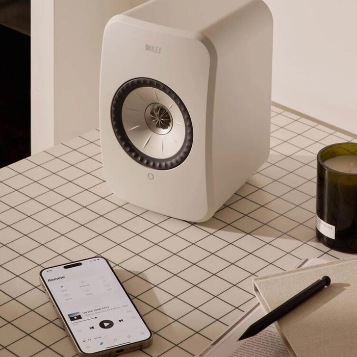 KEF LSX II LT | Haut-parleurs HiFi Sans fil - Compacte et versatile - Blanc Galet - Paire-SONXPLUS.com