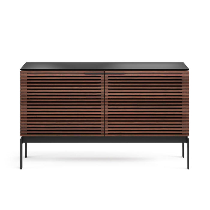 BDI BDICORR7128CHOC | Meuble multimédia - Portes persiennes - Bois massif - Noyer Teinté Chocolat-SONXPLUS.com