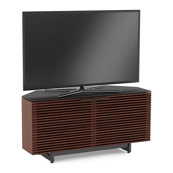 BDI BDICORR8175CHOC | Meuble multimédia - Coins effilés - Tablettes réglables - Noyer Teinté Chocolat-SONXPLUS.com