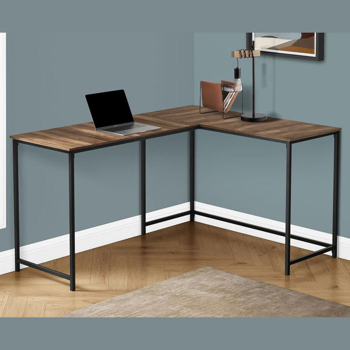 Monarch Specialties I 7391 | Meuble d'ordinateur - 58" - En coin - Conception en L - Métal noir - Immitation bois brun-SONXPLUS.com